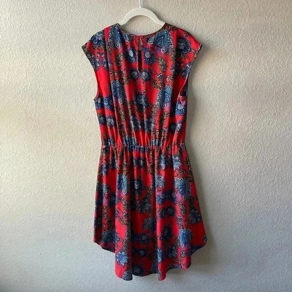 Collective Concepts Dress - Picture 2 of 3